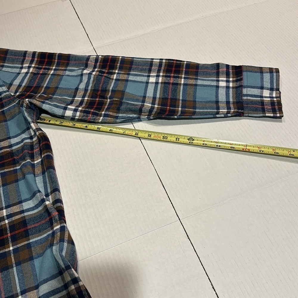 Eddie Bauer striped plaid flannel button down shirt 100% cotton w front pocket - Picture 4 of 10